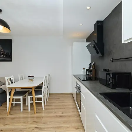 Wysockiego Apartment